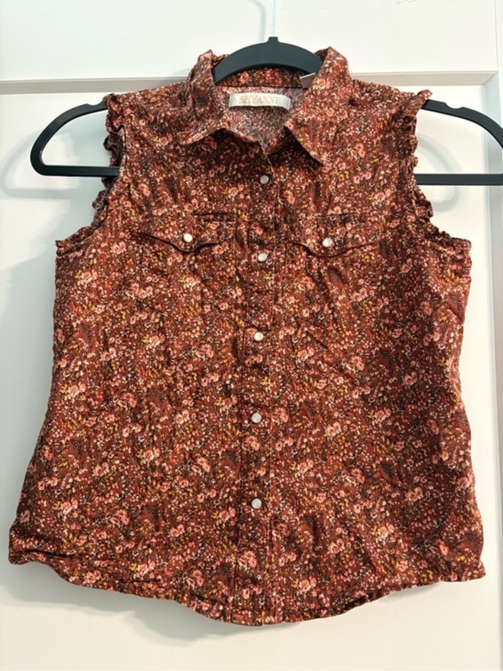 Shyanne Rust Floral Sleeveless Snap-Front Collared Top
